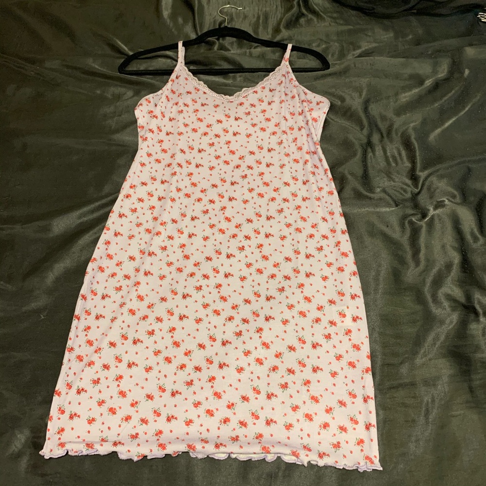 NWOT Light Purple Rose Lace Trim Mini Dress